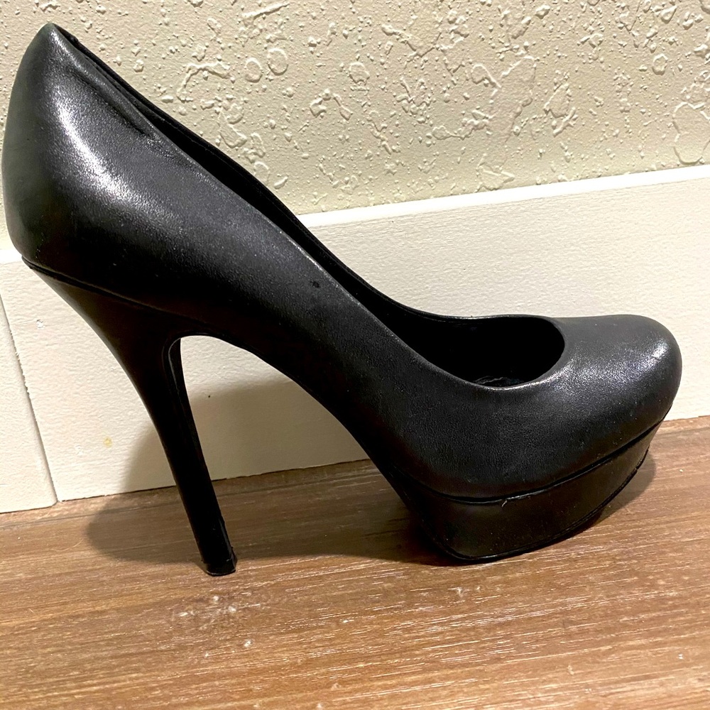 Jessica Simpson heels